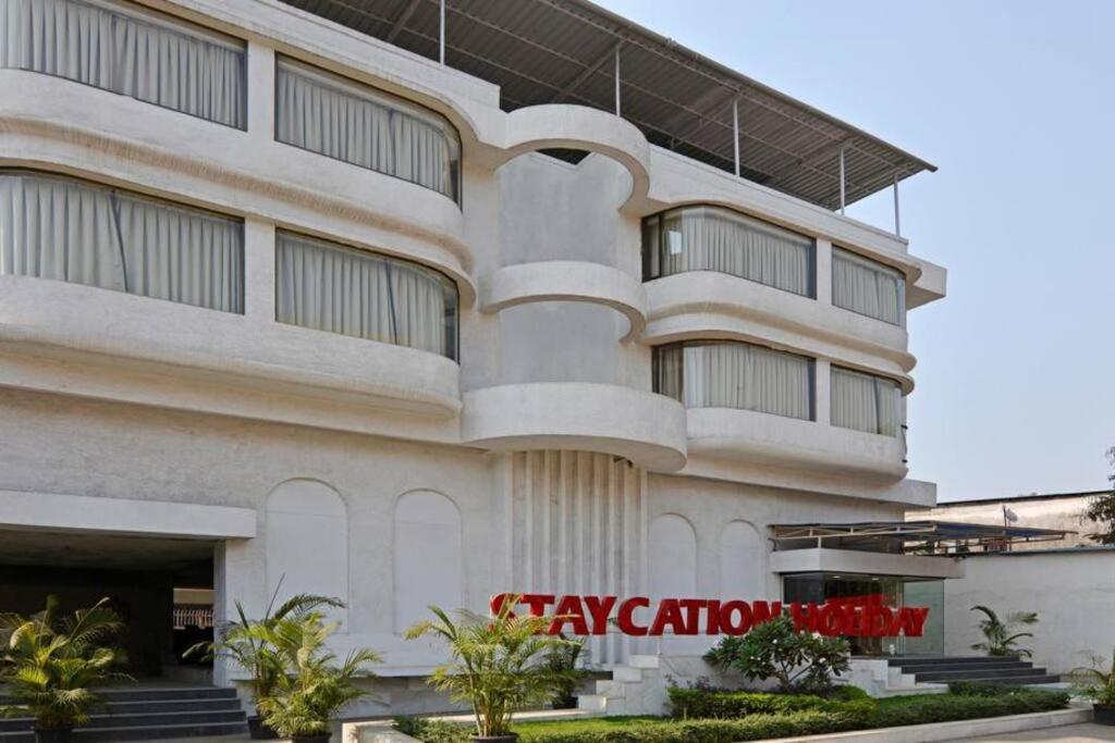 Staycation Holiday Navi Mumbai Exterior photo