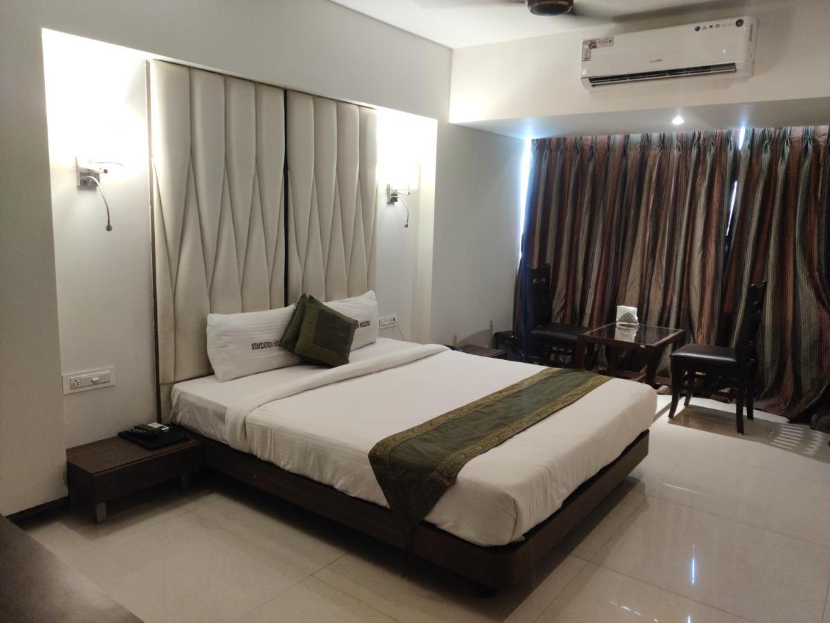 Staycation Holiday Navi Mumbai Exterior photo